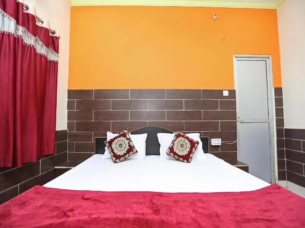 New Ashiyana Palace Hotel Benares India